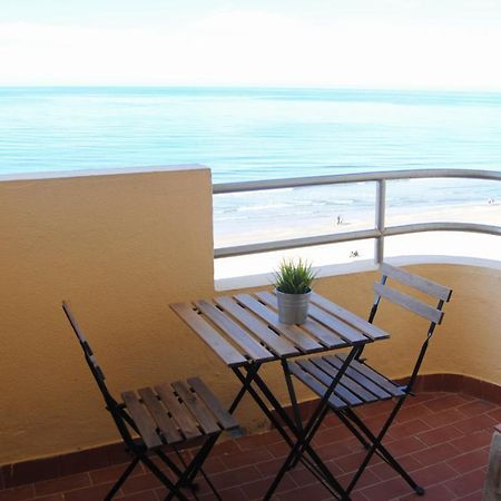 Piso Amplio Frente Al Mar En Pleno Paseo Maritimo. Apartment Cadiz Exterior photo